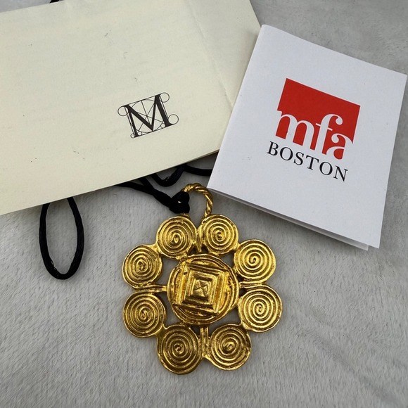 Metropolitan Museum of Art Jewelry - Vintage Metropolitan Museum of Art‎ Necklace Asante Ceremonial Fan Jewelry